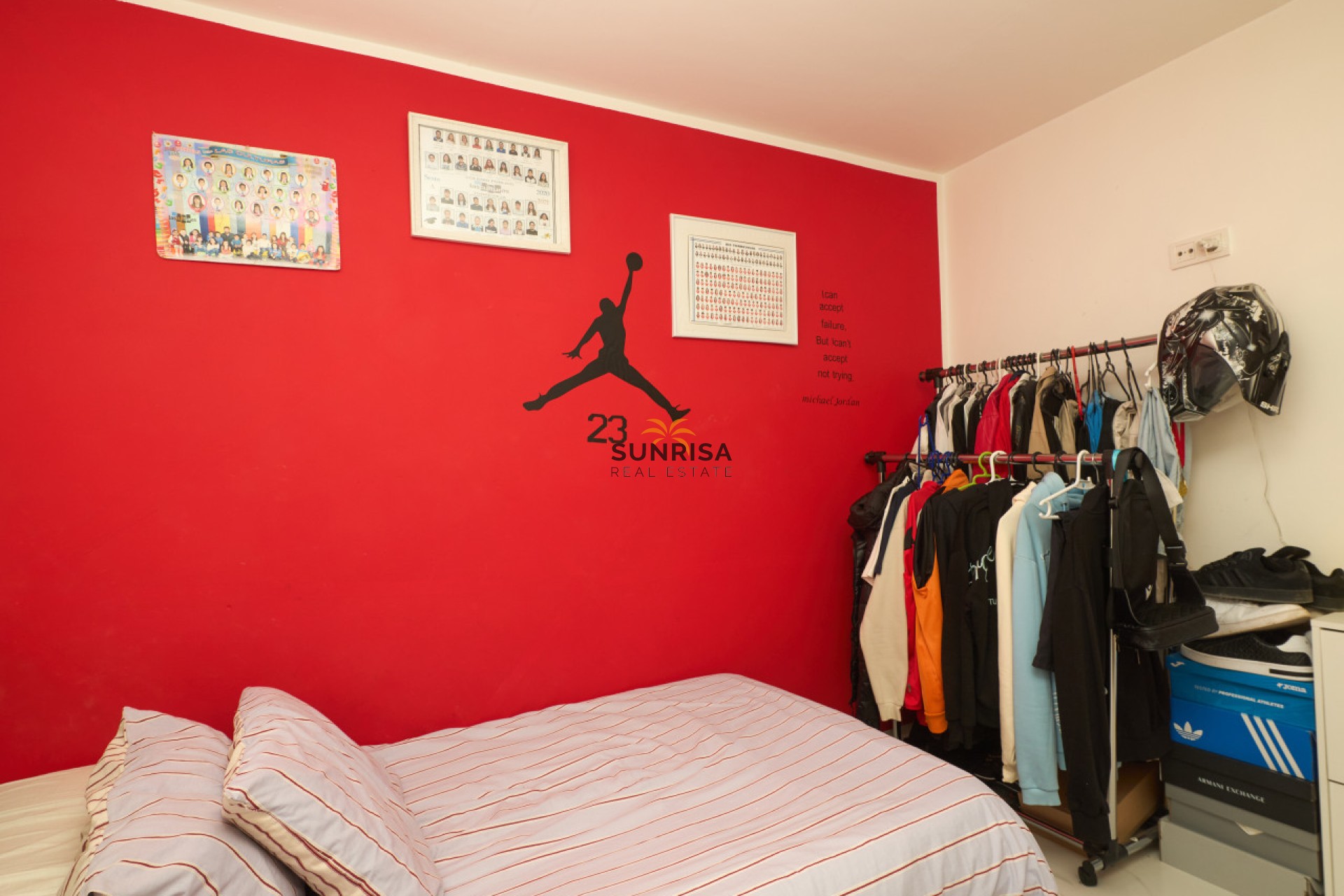 Resale - Villa - Torrevieja