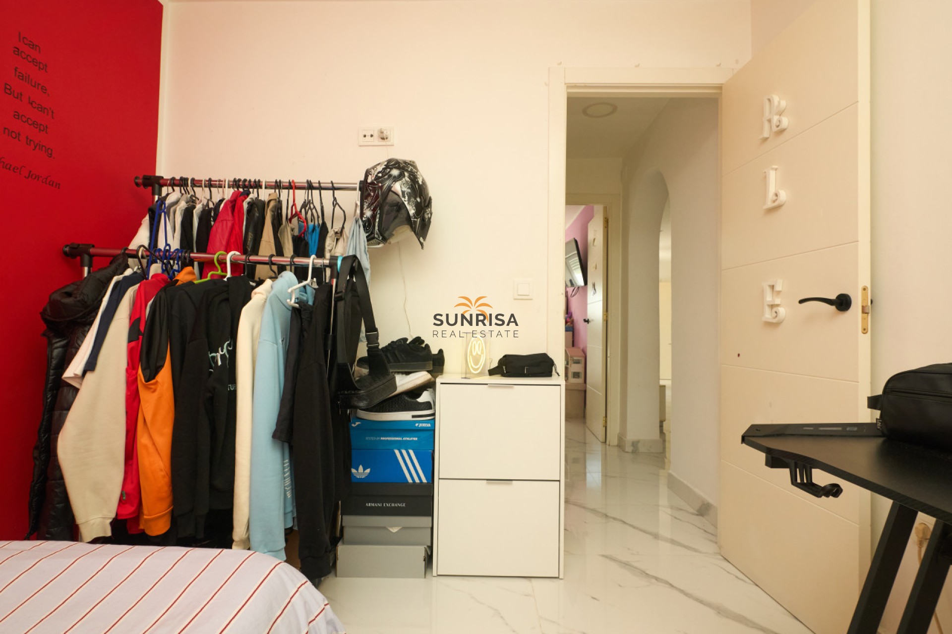 Resale - Villa - Torrevieja