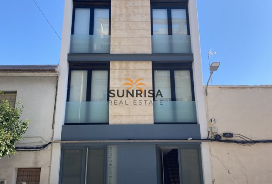 Maison de ville · Revente - Almoradí · Alicante · Espagne