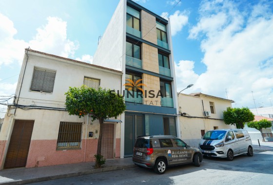Maison de ville · Revente - Almoradí · Alicante · Espagne