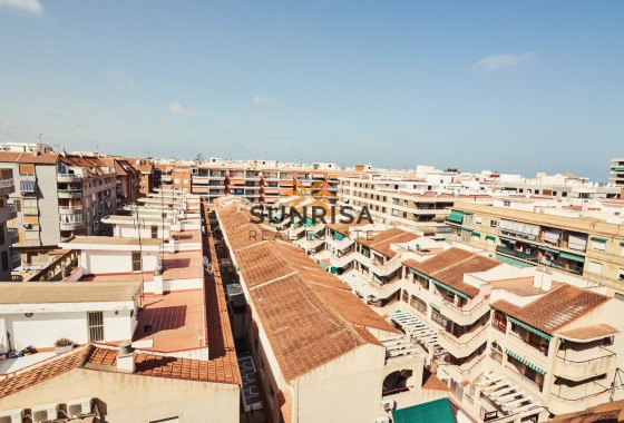 Apartamento · Reventa - Torrevieja · El Acequión - Los Náufragos · Alicante · España