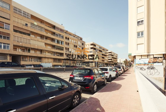 Apartamento · Reventa - Torrevieja · El Acequión - Los Náufragos · Alicante · España