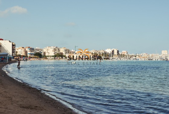 Apartamento · Reventa - Torrevieja · El Acequión - Los Náufragos · Alicante · España