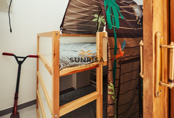 Apartamento · Reventa - Torrevieja · El Acequión - Los Náufragos · Alicante · España
