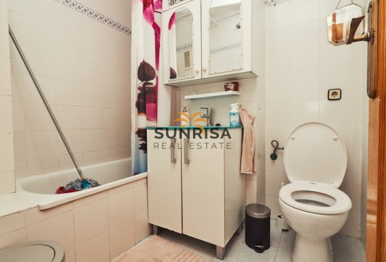 Apartamento · Reventa - Torrevieja · El Acequión - Los Náufragos · Alicante · España