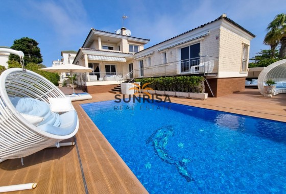 Villa · Revente - Torrevieja · La Mata · Alicante · Espagne