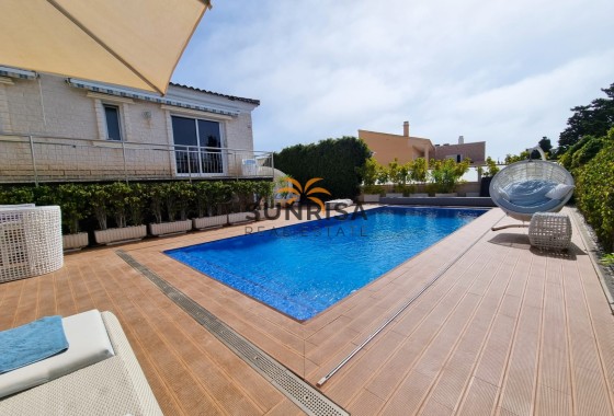 Villa · Revente - Torrevieja · La Mata · Alicante · Espagne