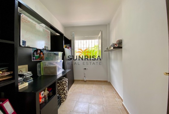 Villa · Revente - Algorfa · Lomas De La Juliana · Alicante · Espagne