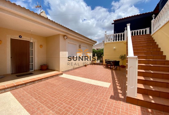 Villa · Revente - Algorfa · Lomas De La Juliana · Alicante · Espagne