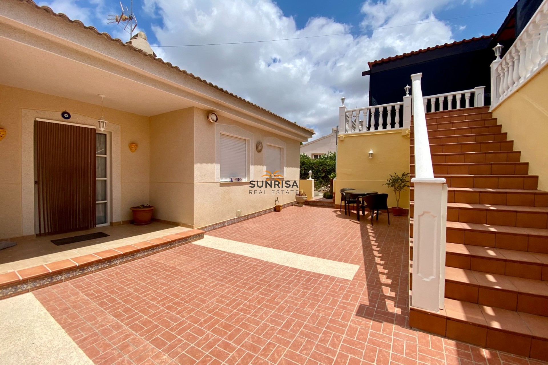 Herverkoop - Villa - Algorfa