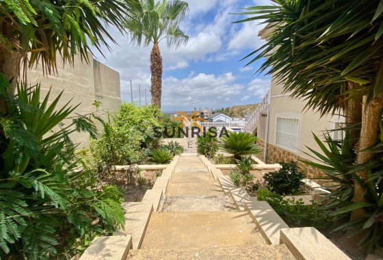 Villa · Revente - Algorfa · Lomas De La Juliana · Alicante · Espagne