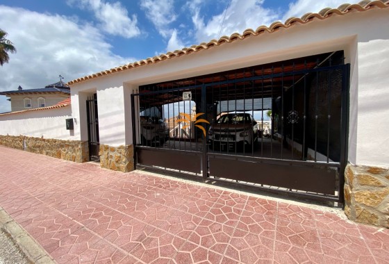 Villa · Revente - Algorfa · Lomas De La Juliana · Alicante · Espagne