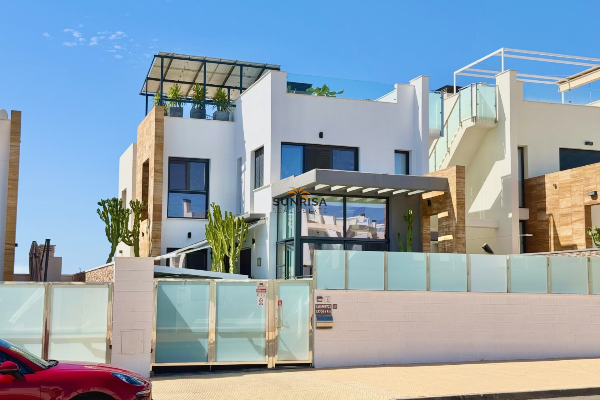 Herverkoop - Villa - Cabo Roig