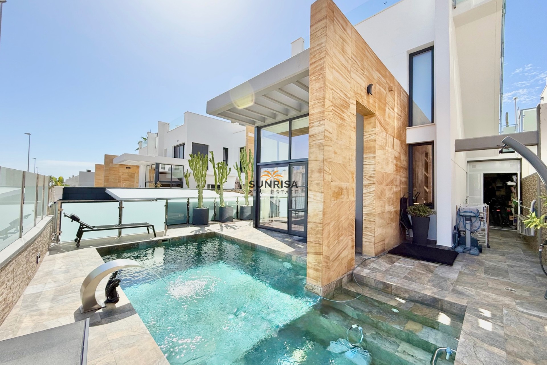 Herverkoop - Villa - Cabo Roig