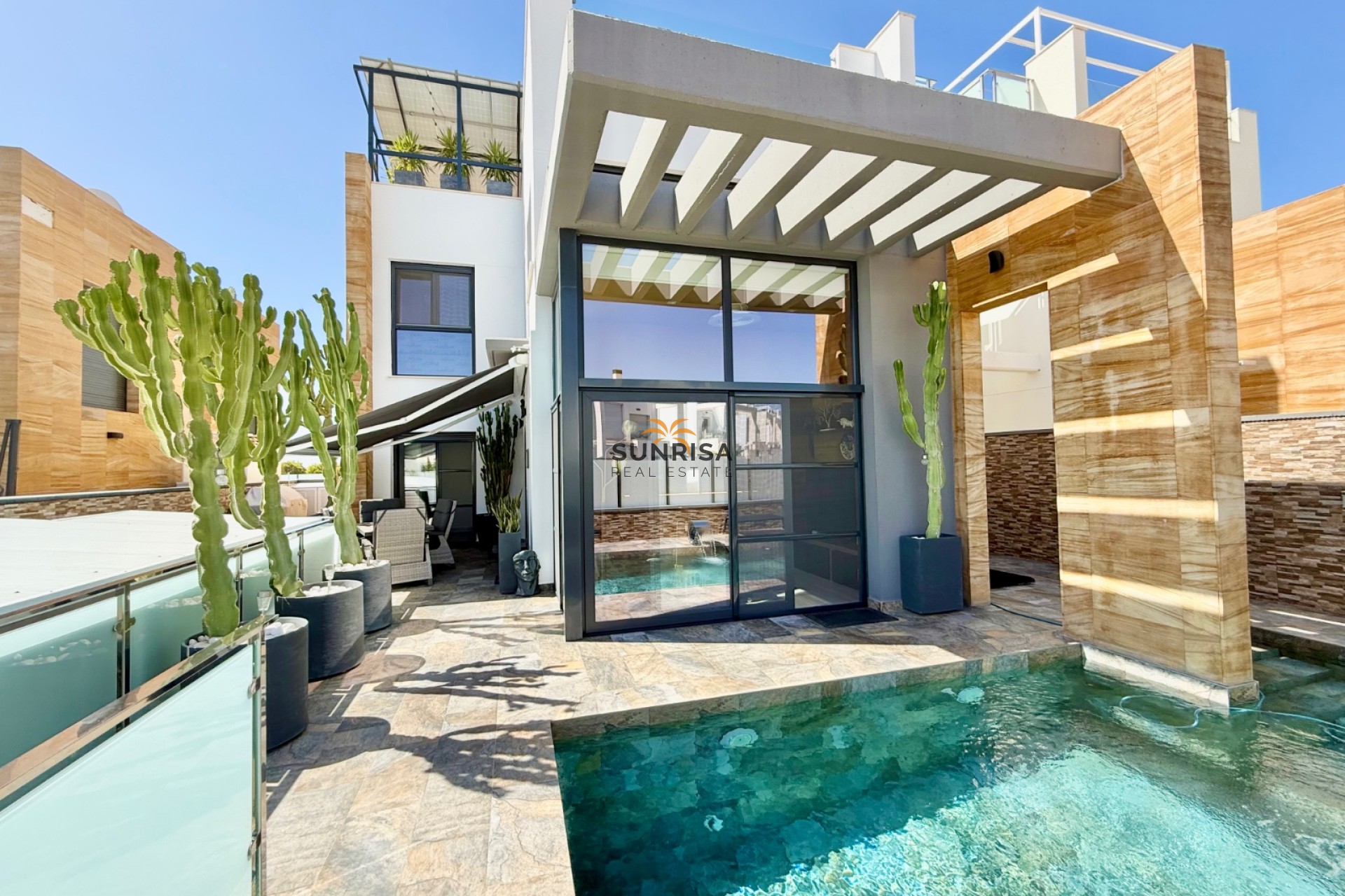 Herverkoop - Villa - Cabo Roig