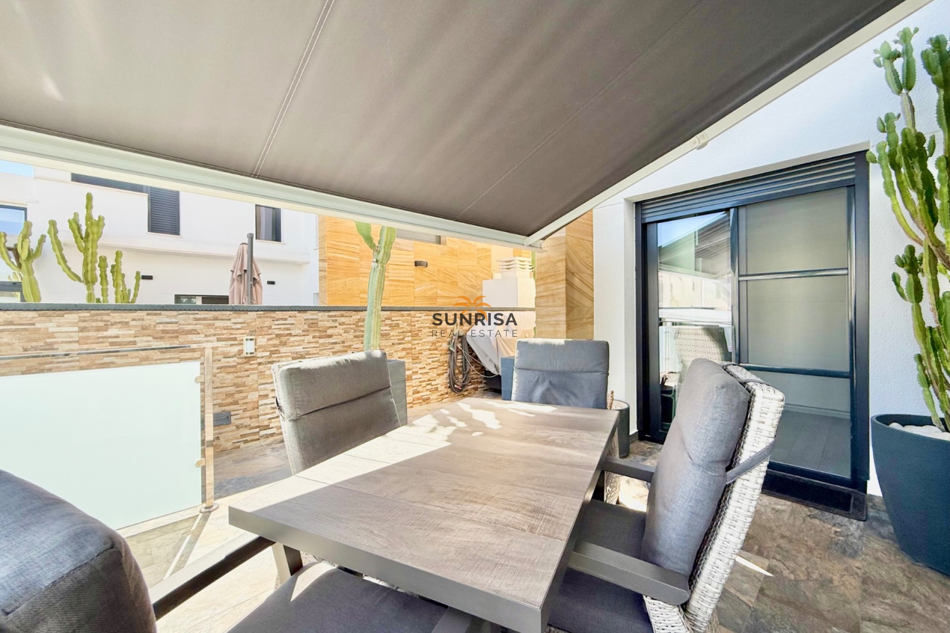 Herverkoop - Villa - Cabo Roig