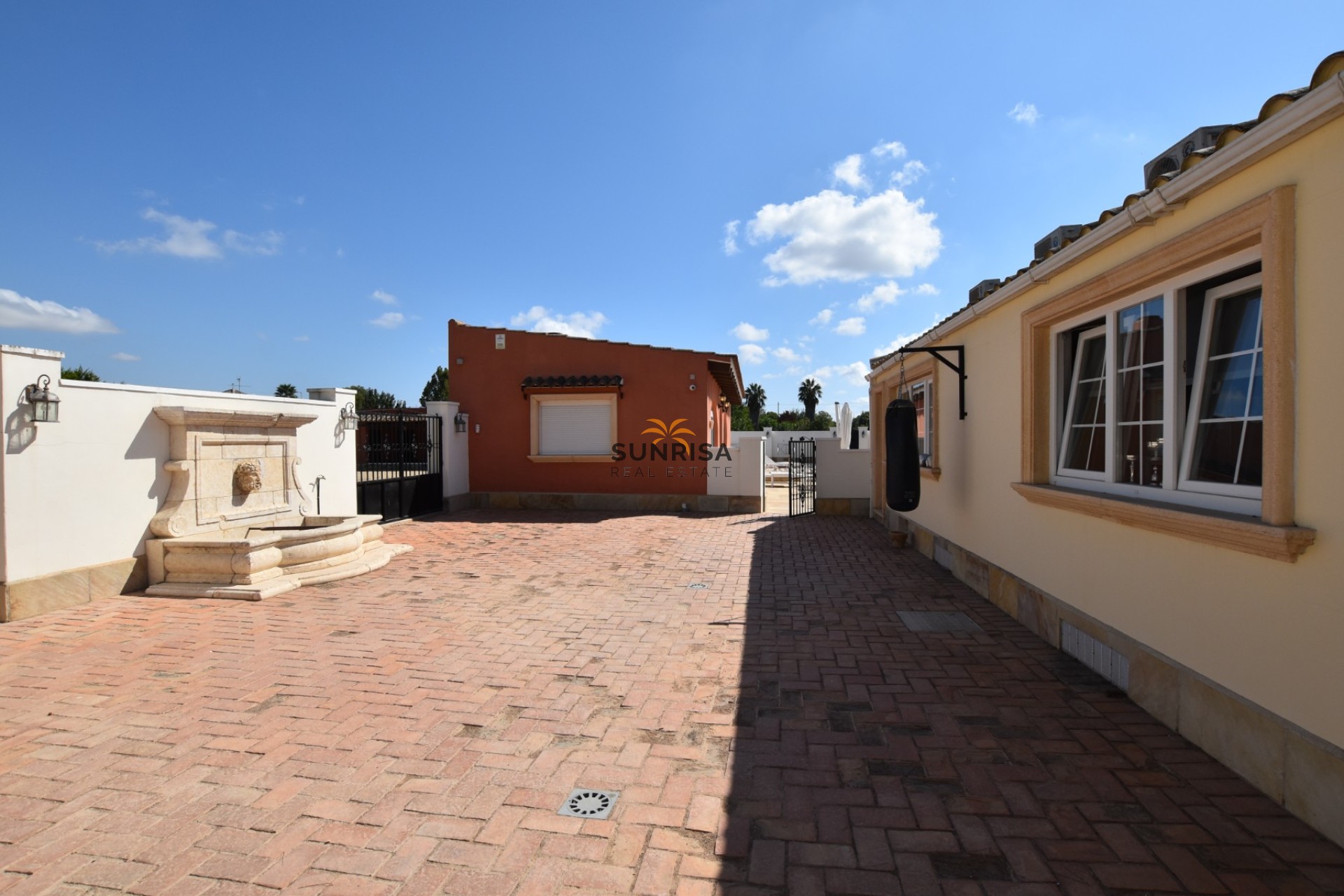 Herverkoop - Finca - Heredades