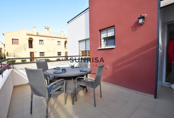 Villa · Herverkoop - Algorfa · La Finca Golf Resort · Alicante · Spanje