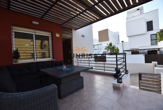Villa · Herverkoop - Algorfa · La Finca Golf Resort · Alicante · Spanje
