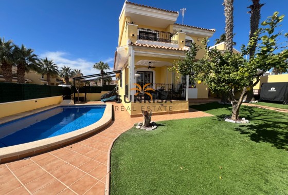 Villa · Herverkoop - Orihuela Costa · Los Dolses · Alicante · Spanje