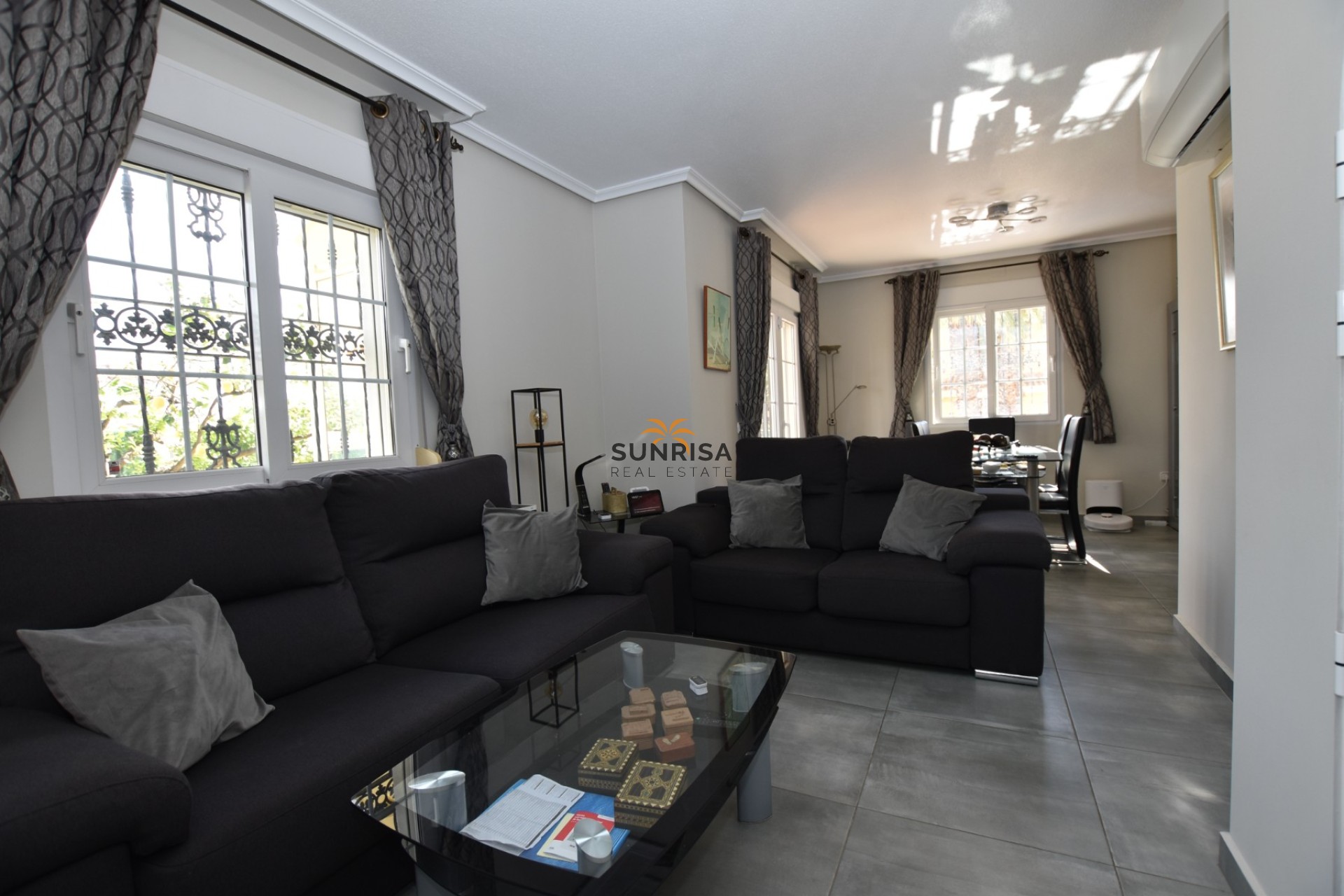 Herverkoop - Villa - Orihuela Costa