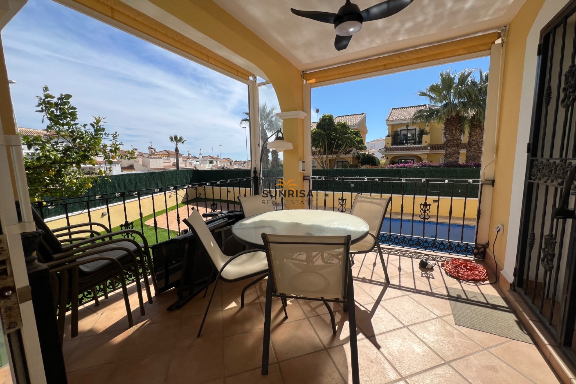 Herverkoop - Villa - Orihuela Costa