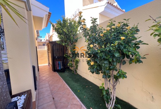 Villa · Herverkoop - Orihuela Costa · Los Dolses · Alicante · Spanje