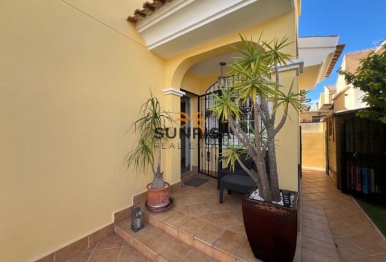 Villa · Herverkoop - Orihuela Costa · Los Dolses · Alicante · Spanje