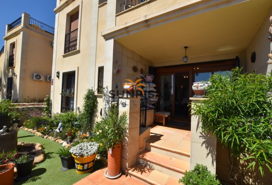 Appartement · Herverkoop - Algorfa · La Finca Golf Resort · Alicante · Spanje