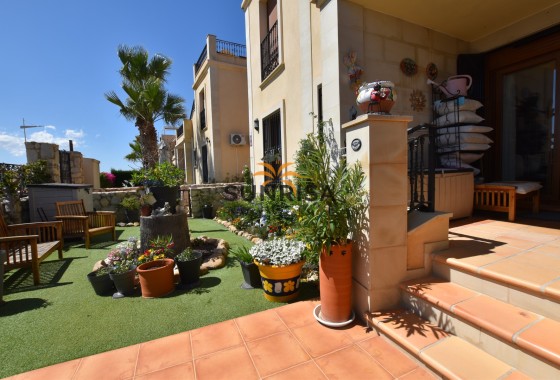 Appartement · Herverkoop - Algorfa · La Finca Golf Resort · Alicante · Spanje