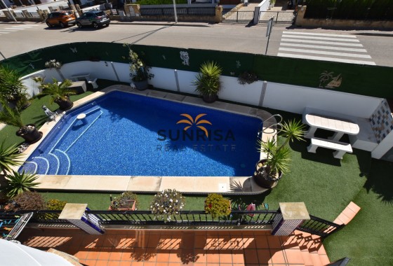Villa · Herverkoop - Algorfa · La Finca Golf Resort · Alicante · Spanje