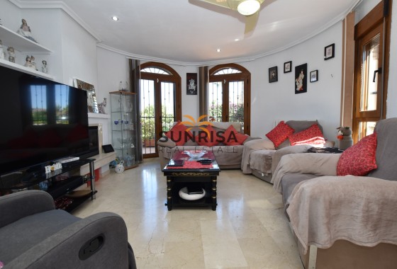 Villa · Herverkoop - Algorfa · La Finca Golf Resort · Alicante · Spanje
