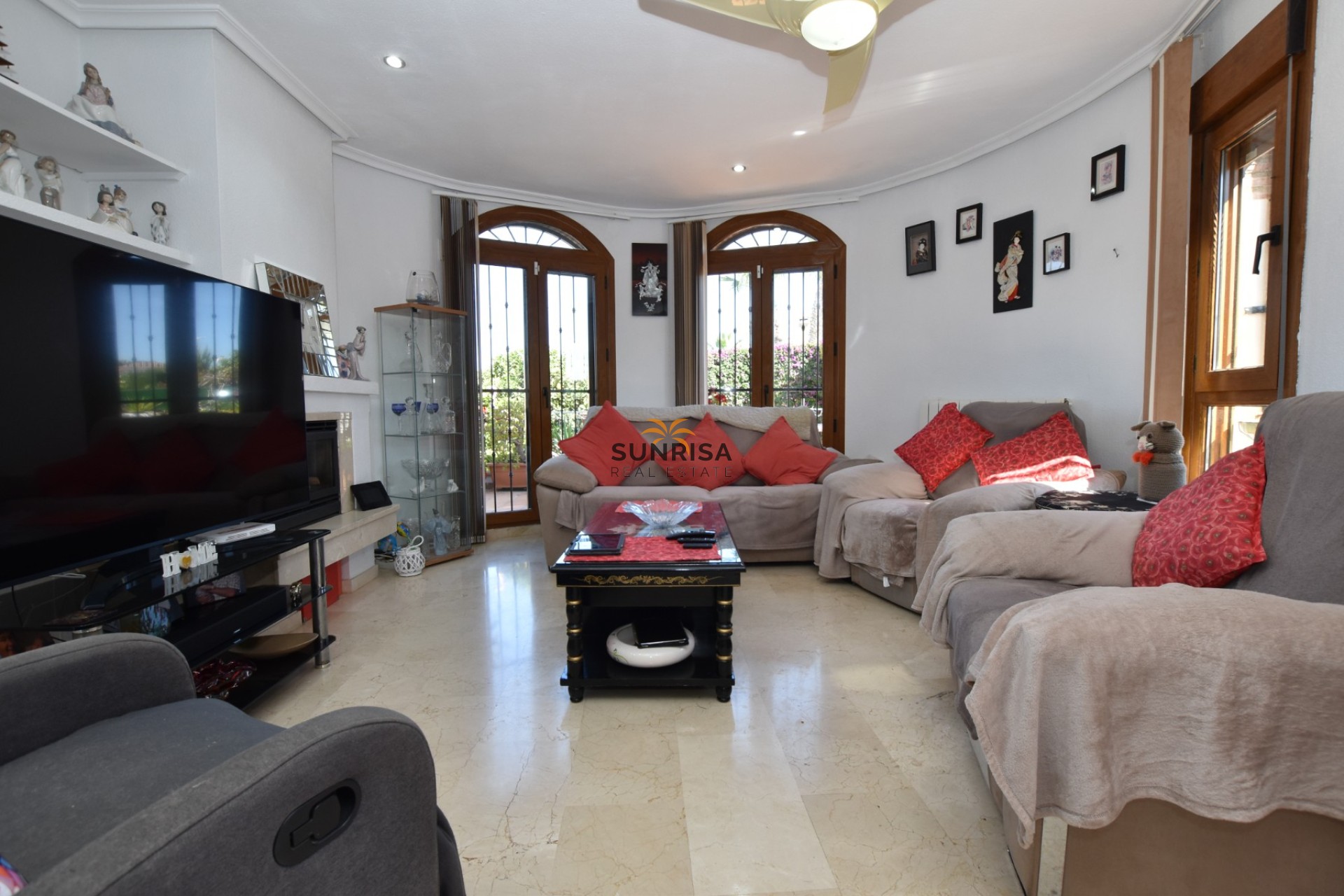 Resale - Villa - Algorfa