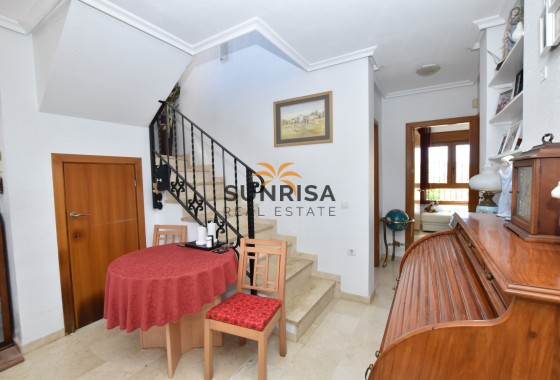Villa · Herverkoop - Algorfa · La Finca Golf Resort · Alicante · Spanje