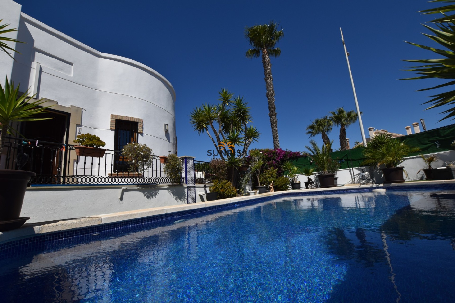 Resale - Villa - Algorfa