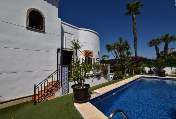 Villa · Herverkoop - Algorfa · La Finca Golf Resort · Alicante · Spanje