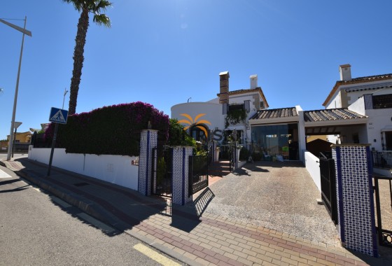 Villa · Herverkoop - Algorfa · La Finca Golf Resort · Alicante · Spanje