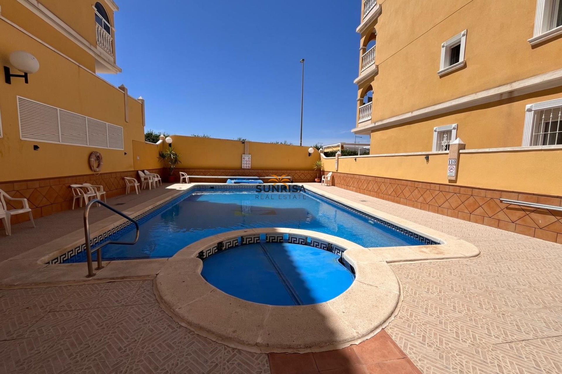 Herverkoop - Appartement - Algorfa
