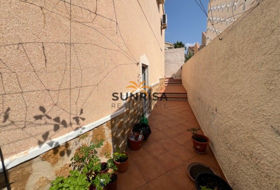 Villa · Herverkoop - Ciudad Quesada · Alicante · Spanje