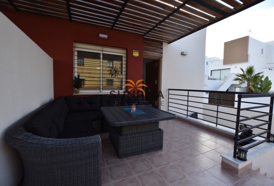 Villa · Herverkoop - Algorfa · La Finca Golf Resort · Alicante · Spanje