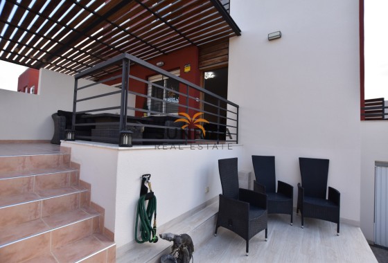 Villa · Herverkoop - Algorfa · La Finca Golf Resort · Alicante · Spanje