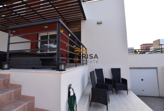 Villa · Herverkoop - Algorfa · La Finca Golf Resort · Alicante · Spanje