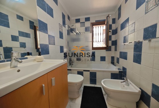 Appartement · Herverkoop - Algorfa · La Finca Golf Resort · Alicante · Spanje