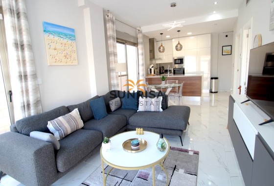 Villa · Revente - Villamartin · Alicante · Espagne