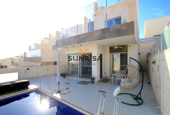 Villa · Revente - Villamartin · Alicante · Espagne
