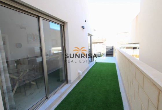 Villa · Revente - Villamartin · Alicante · Espagne