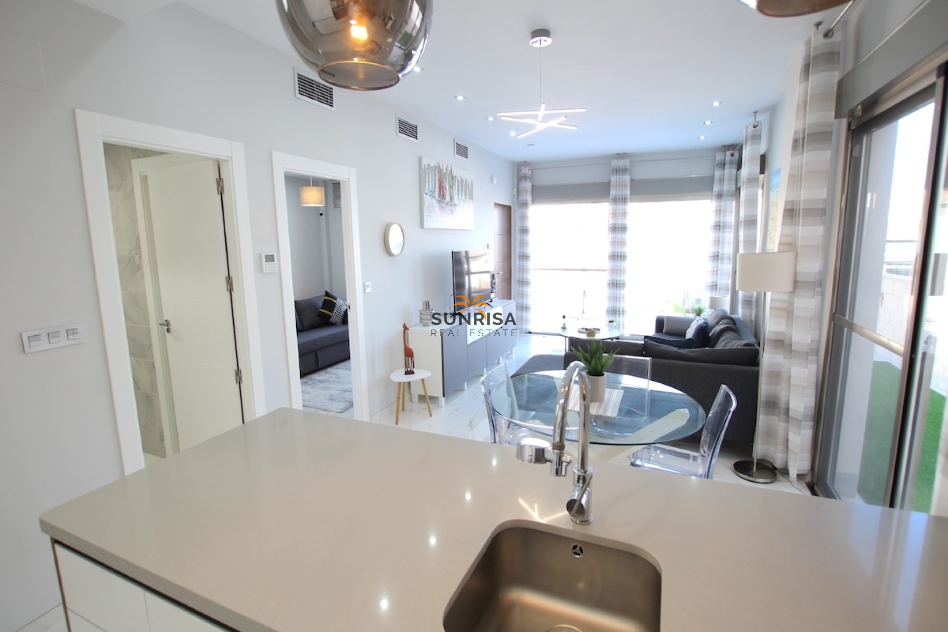 Resale - Villa - Villamartin