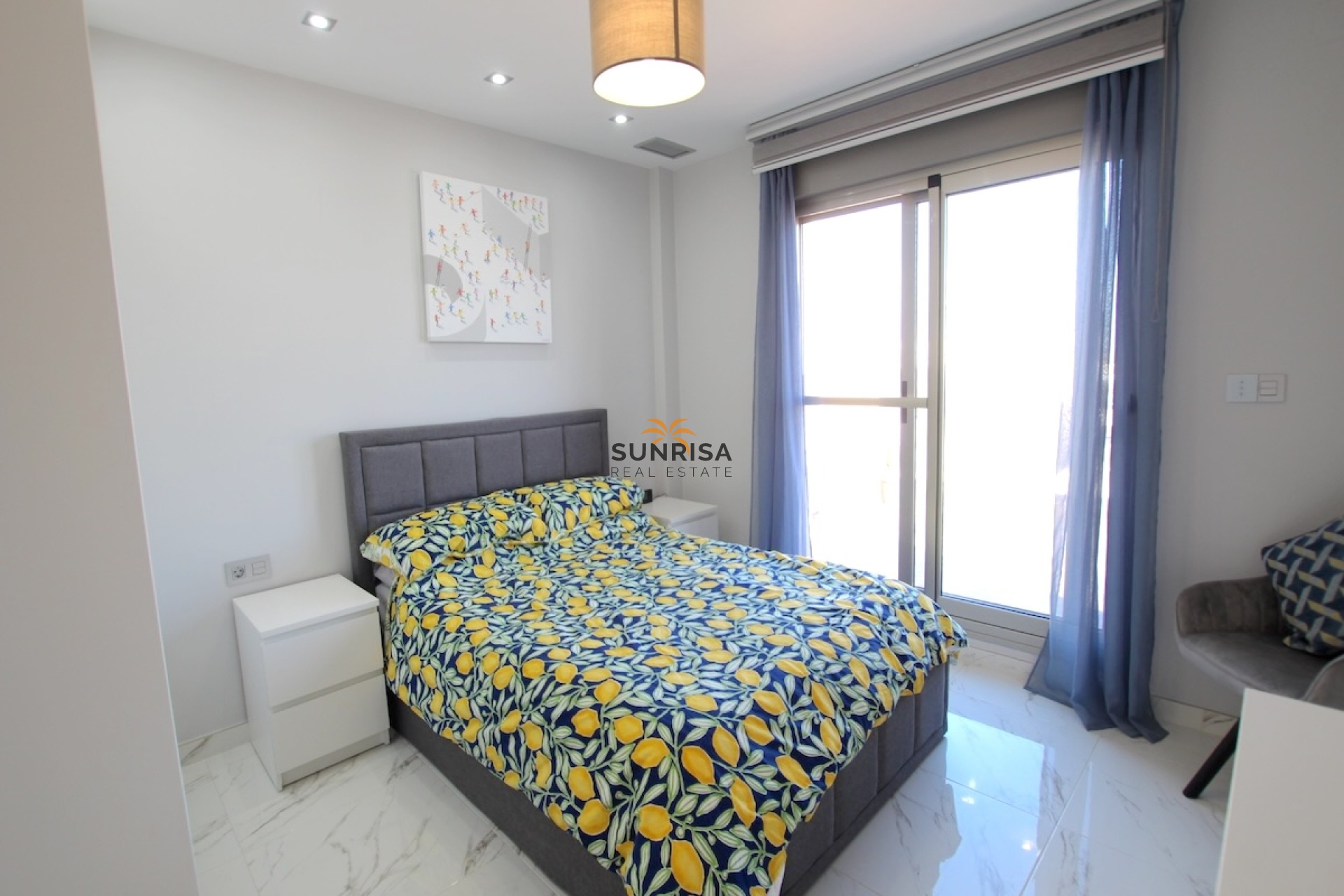 Resale - Villa - Villamartin