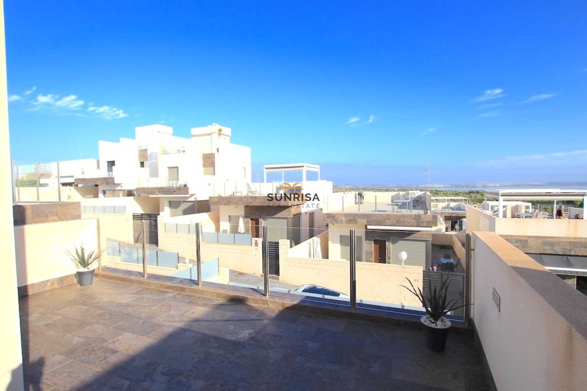 Resale - Villa - Villamartin