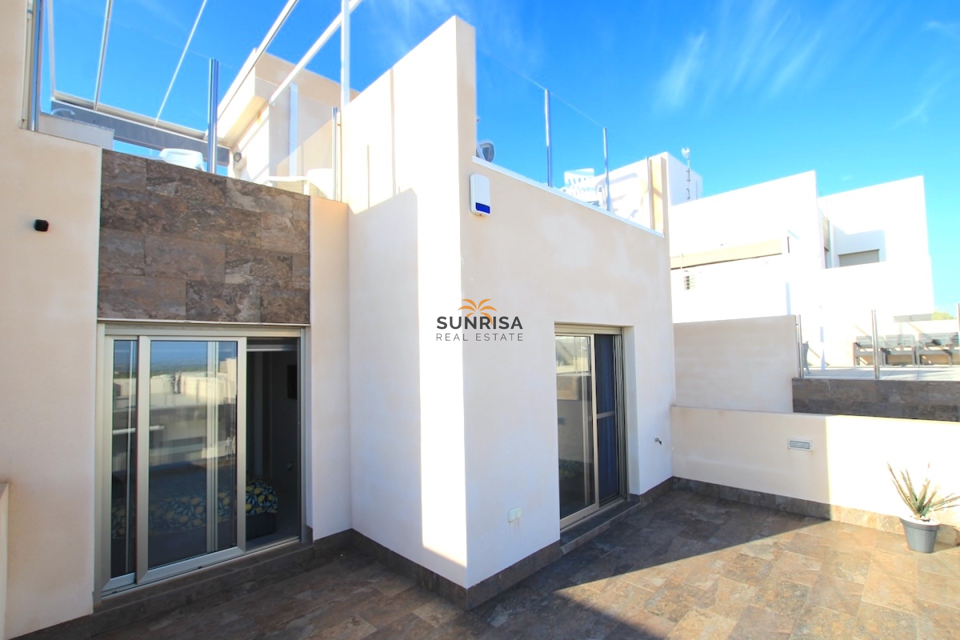 Resale - Villa - Villamartin